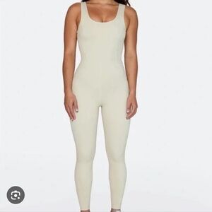 SET Active Sportbody Jumpsuit - Oat Milk